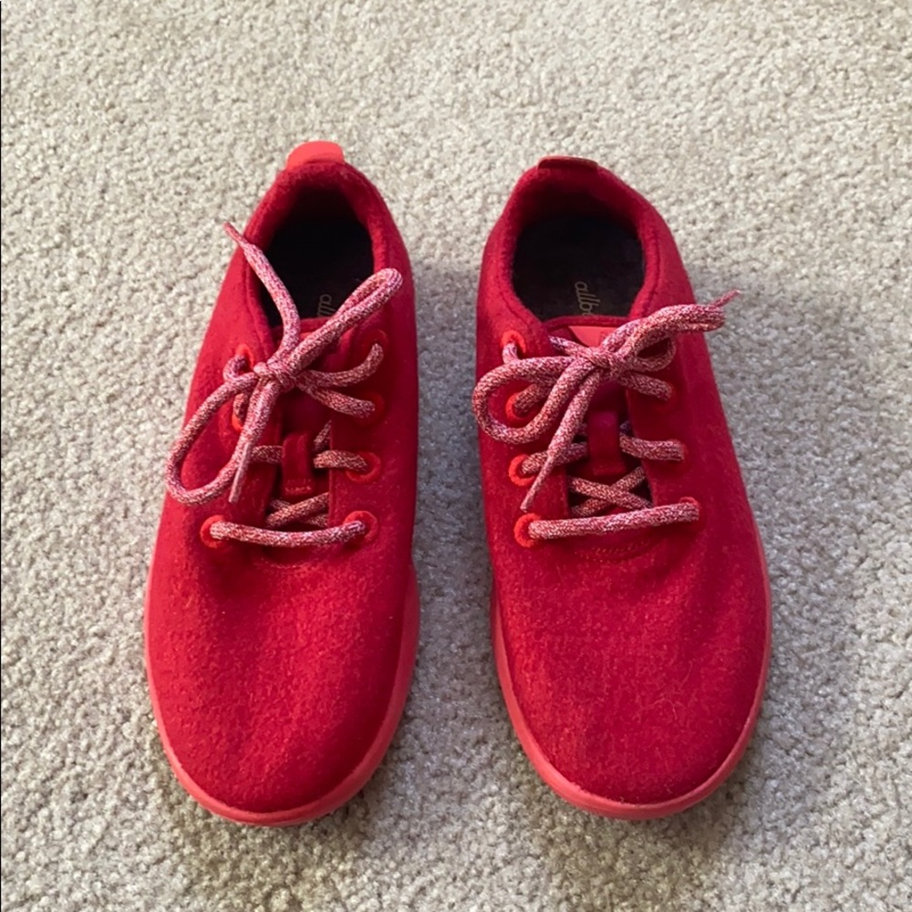 Allbirds wool runners marinara size 8